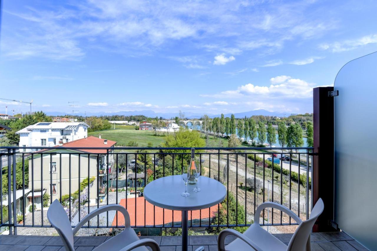 Hotel Rivus Пескиера дел Гарда Екстериор снимка
