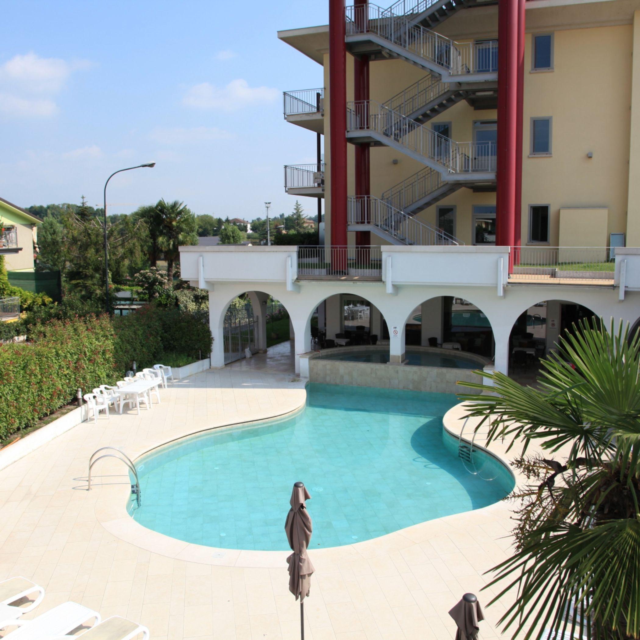Hotel Rivus Пескиера дел Гарда Екстериор снимка