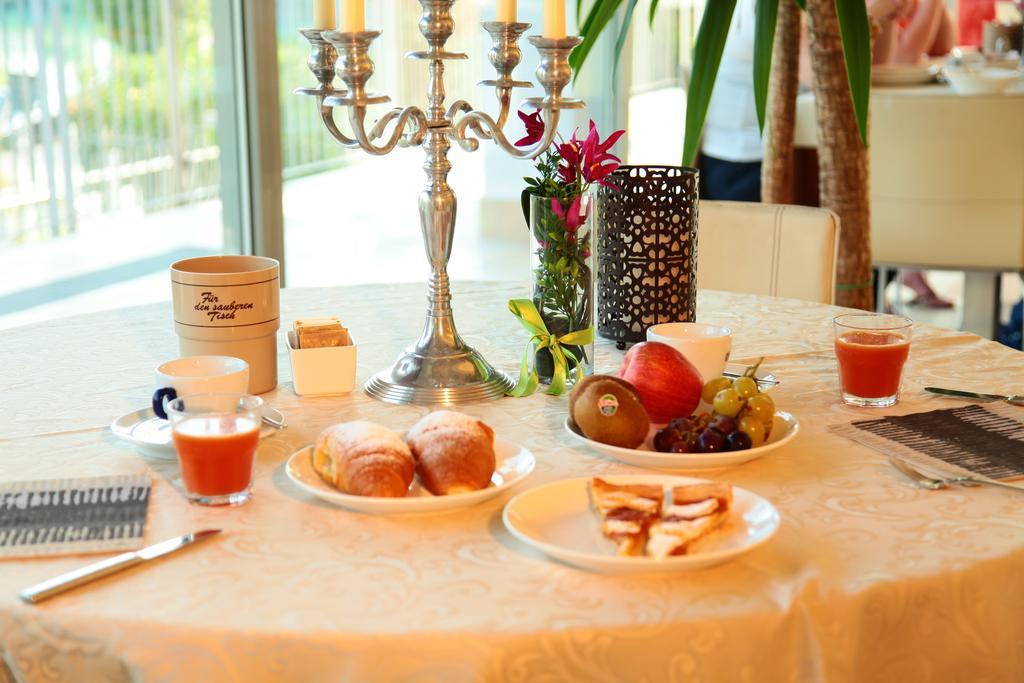 Hotel Rivus Пескиера дел Гарда Екстериор снимка