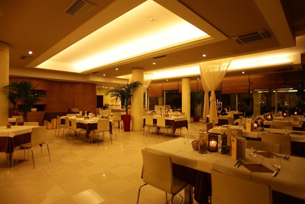 Hotel Rivus Пескиера дел Гарда Екстериор снимка