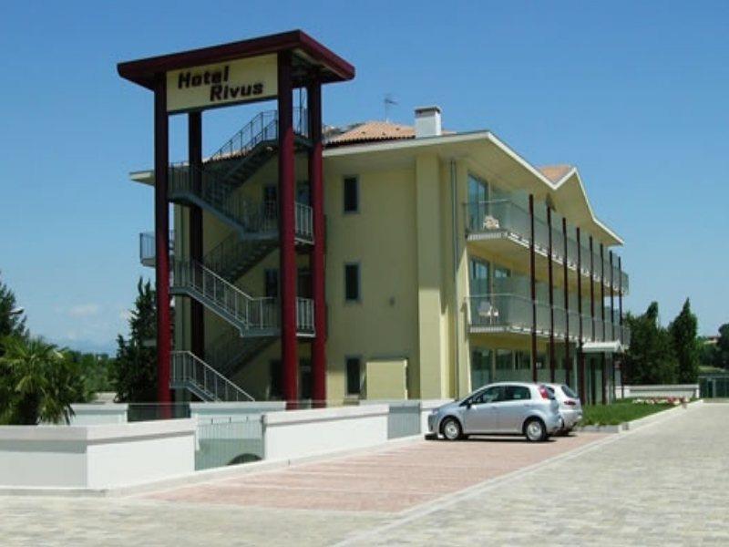 Hotel Rivus Пескиера дел Гарда Екстериор снимка